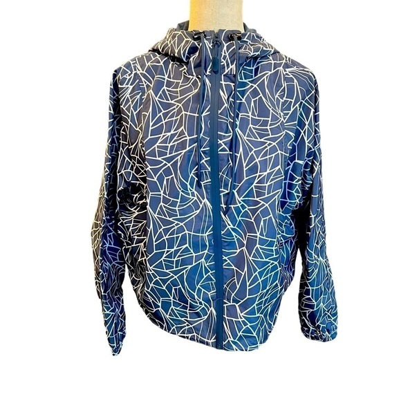 Traj3ctory Jackets & Blazers - Traj3ctory Hooded Wind Breaker. Blue White Abstract. Dolman Sleeve. Size: Small